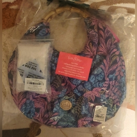 Lilly Pulitzer GWP Bamboo bag and Raffia earrings - Picture 3 of 3
